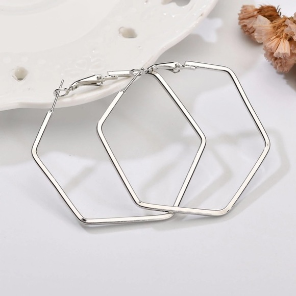 💙💎GRATEFUL💙MAKER💎💙 Jewelry - NEW!💙💎HEXAGON! AWESOME HOOPS!💎💙SILVERY MODERN!